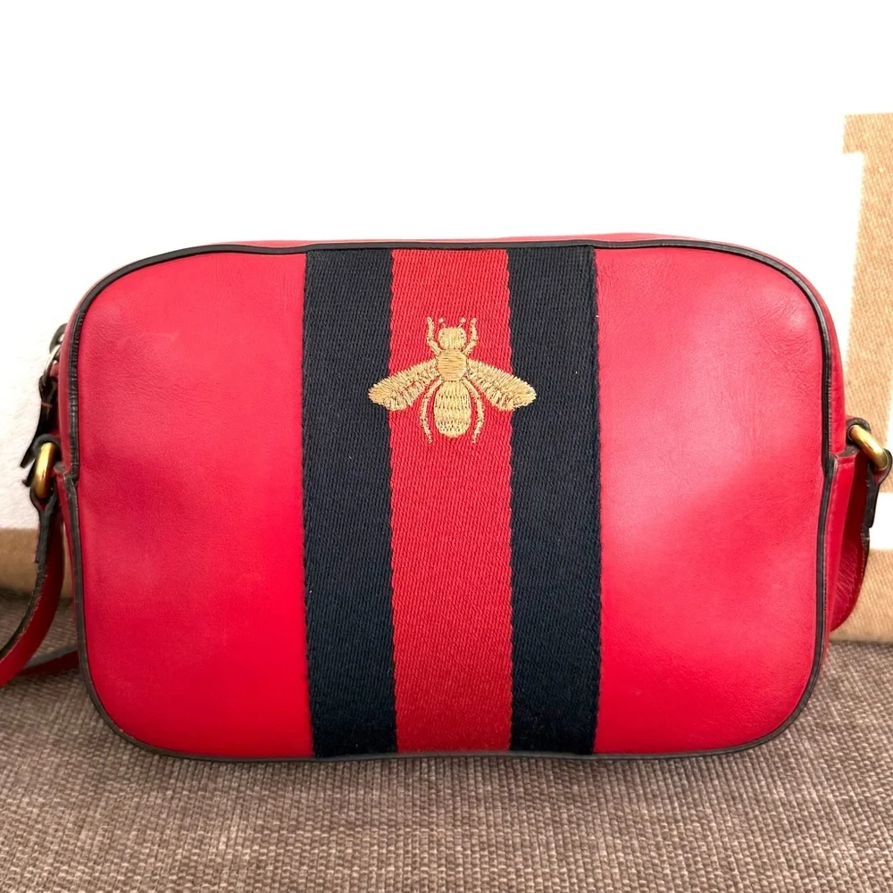 Authentic Gucci Webby Bee Shoulder Bag crossbody red leather small